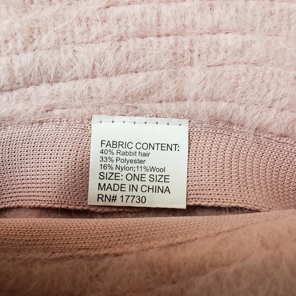 Hat, scarf and gloves set - pink - Picture 2 of 10